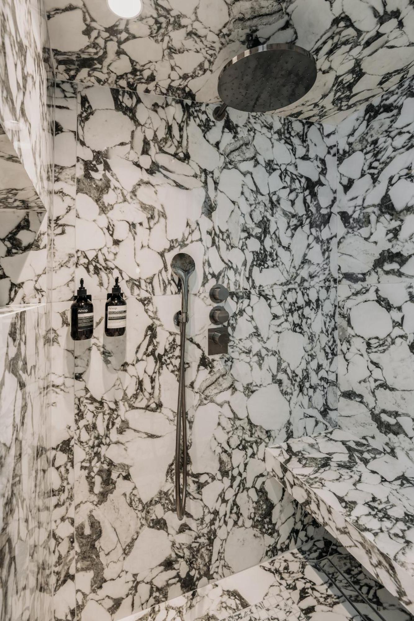 Highstay - Luxury Serviced - Louvre Appartement